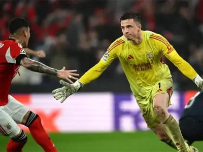 Mourinho Dạy Dỗ Arbeloa Bằng Bàn Thắng Điên Rồ Của Thủ Môn, Đẩy Real Vào Cửa Tử