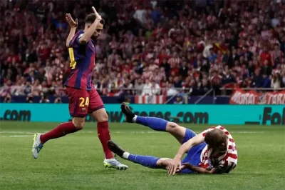 Barca đứt gánh Champions League: Hai thẻ đỏ 'chết người' đẩy Barca vào thảm kịch 1